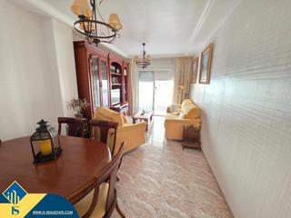 Apartamento en Antonio Machado. Apartamento con terraza, en la provincia de alicante, en la ciud