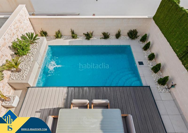Foto 746c49f0-a017-42da-bf3b-03461a7ba3d7. Chalet with parking pool in Los Secanos Guardamar del Segura