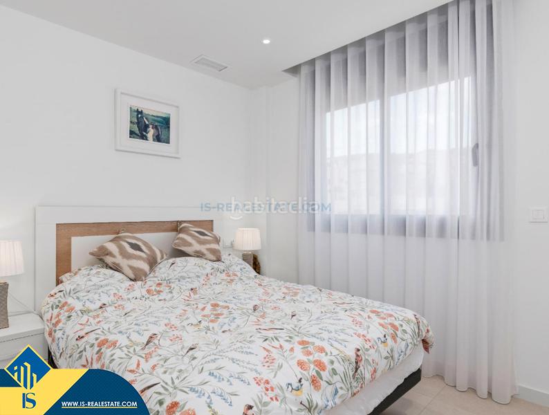 Foto 84602ec4-7cac-45ad-af7a-ca4a87f3681a. Chalet with parking pool in Los Secanos Guardamar del Segura