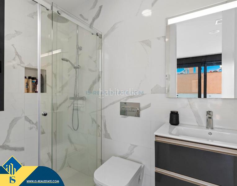 Foto aafcca42-a7a8-4b07-acbd-3e6d3c5f5e15. Chalet with parking pool in Los Secanos Guardamar del Segura