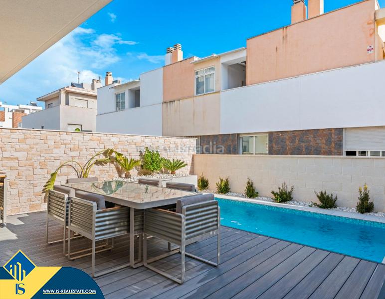 Foto ffaa616a-2bda-48a9-b0b0-d5c9370e05fe. Chalet with parking pool in Los Secanos Guardamar del Segura