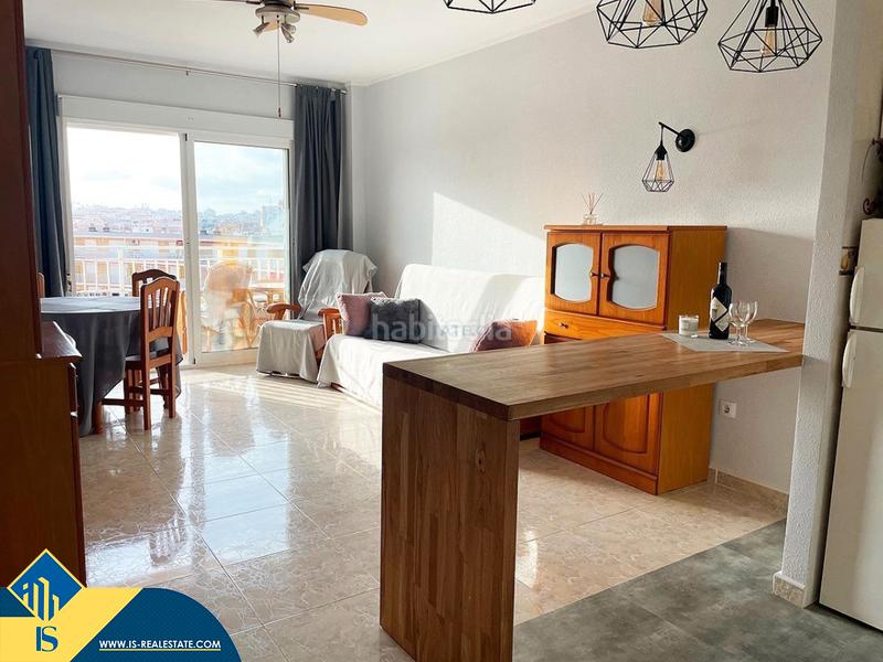Foto b627218a-926c-4e69-8e7f-eb49efc3edec. Apartament amb calefacció piscina a Zona Playa del Cura Torrevieja