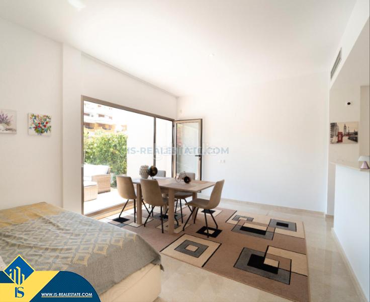 Foto 45efee95-7f5a-4404-89ec-262861ae475b. Haus mit parking in Cabo Roig Orihuela