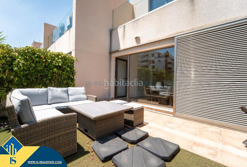 Foto 5423505a-7403-4c71-9b54-24758b53396d. Haus mit parking in Cabo Roig Orihuela
