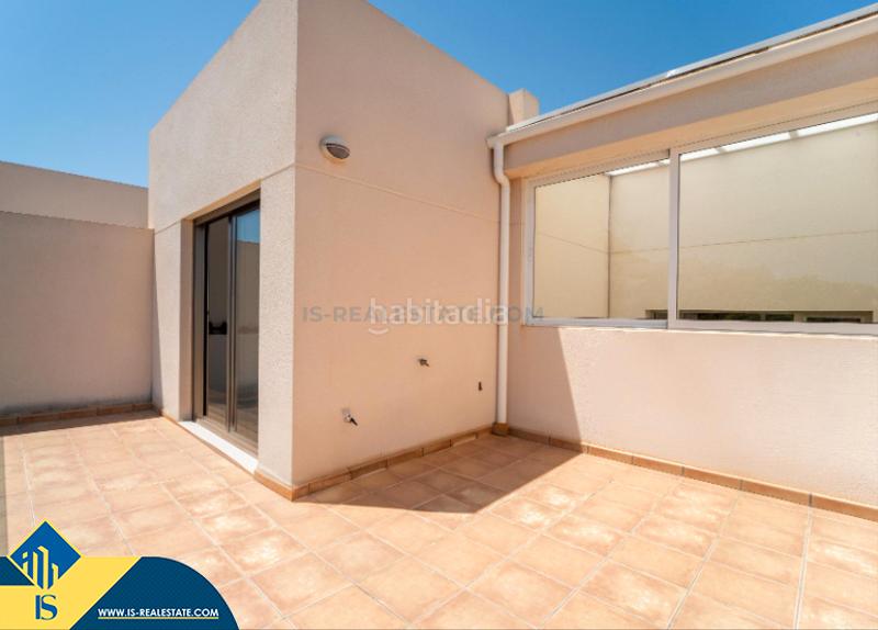 Foto 8a46251a-d726-47be-b1f3-849dbae7a636. Haus mit parking in Cabo Roig Orihuela