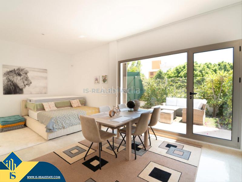 Foto a12794b0-0760-4fd2-827b-77b062101c54. Haus mit parking in Cabo Roig Orihuela