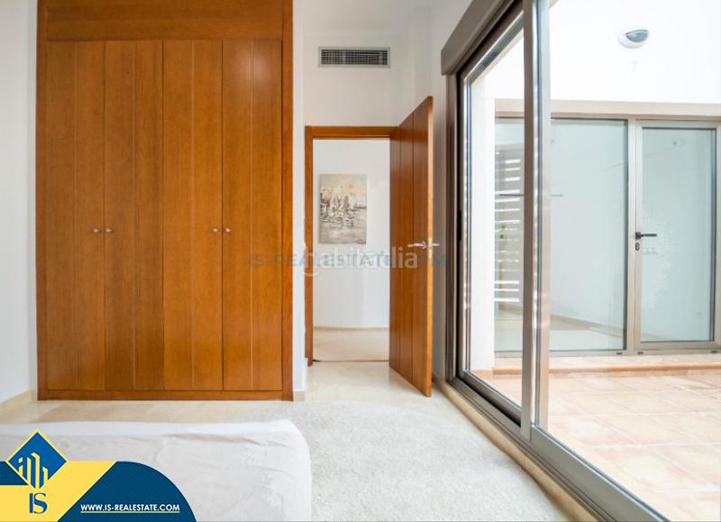 Foto b7a94d61-b148-4bcd-9815-78b41294cf63. Haus mit parking in Cabo Roig Orihuela