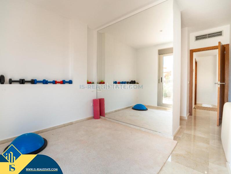 Foto cf3ee56d-5ca7-4e0f-898a-987f1b5899da. Haus mit parking in Cabo Roig Orihuela