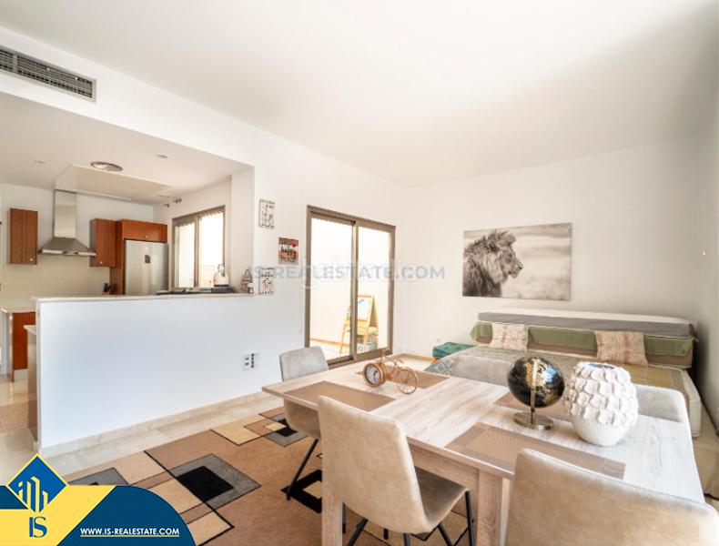 Foto f33b0ad0-aa6f-4dc5-9b8e-2dcd6c2019b8. Haus mit parking in Cabo Roig Orihuela