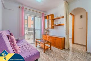 Apartamento en Las Piscinas Naturales. Apartamento con terraza, en la provincia de alicante, en la ciud