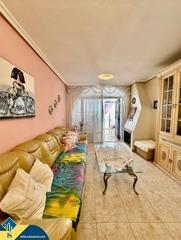 Casa en Nueva Torrevieja. Bungalow con piscina comunitaria, en la provincia de alicante, e
