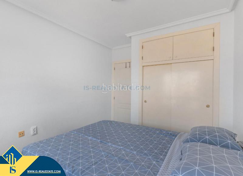 Foto 42c5f9a0-e989-46e1-9580-0e182097fa6f. Appartamento con piscina in Torreblanca Torrevieja