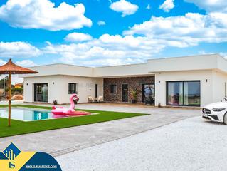 Xalet a Formentera del Segura. Villa con piscina privada, en la provincia de alicante, en rojal