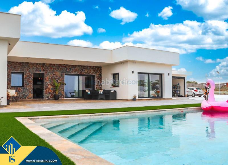 Foto ea545953-1086-4cd8-99a7-33644464ff07. Chalet villa con piscina privada, en la provincia de alicante, en rojales, en la ciudad de ciudad quesada. 4 habitaciones | 240 m² | a 6 en Formentera del Segura