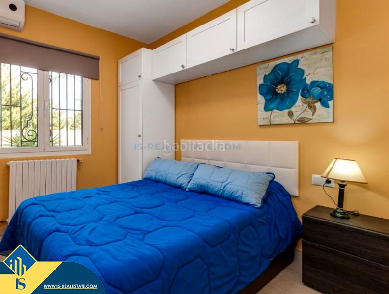 Foto 463fdb30-4d28-4b01-b31a-2ab80780f271. Chalet with parking pool in Zona Carrefour - Urbanizaciones Torrevieja