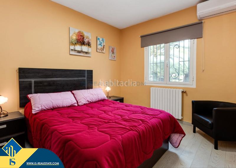 Foto 77e1237f-86a7-449d-ac89-785646253d22. Chalet with parking pool in Zona Carrefour - Urbanizaciones Torrevieja