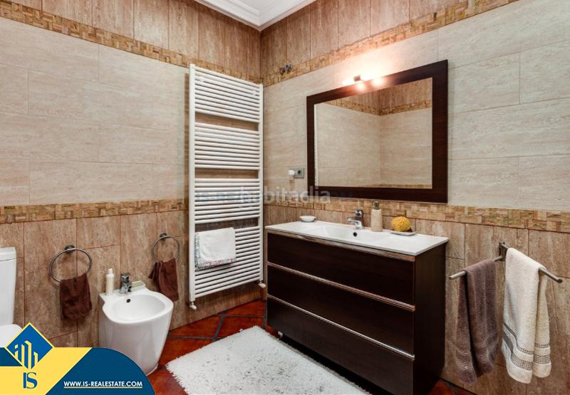 Foto db593178-4d66-4ffd-8793-d77b8405ccc0. Chalet with parking pool in Zona Carrefour - Urbanizaciones Torrevieja