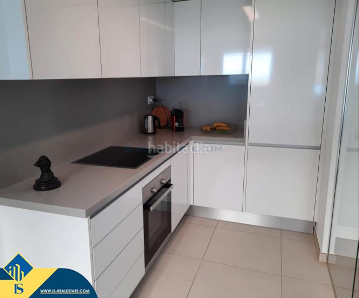 Foto 1598b21e-c568-428b-a437-db802c0cf873. Ático  con piscina comunitaria, en la provincia de alicante, en la ciudad , en la zona de los balcones. 3 habitaciones en Torrevieja