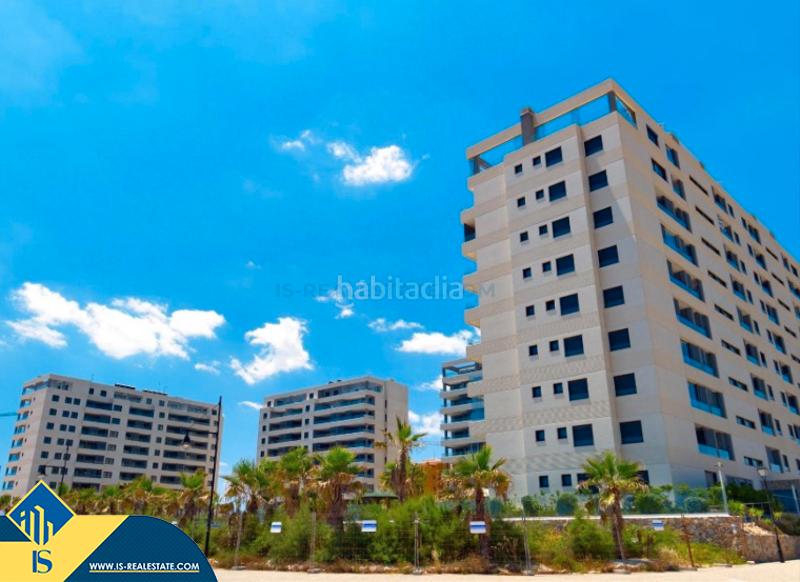 Foto ca5b7786-c32f-473f-9166-1499b5508220. Ático  con piscina comunitaria, en la provincia de alicante, en la ciudad , en la zona de los balcones. 3 habitaciones en Torrevieja