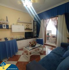 Apartamento en Los Europeos. Apartamento con piscina comunitaria, en la provincia de alicante