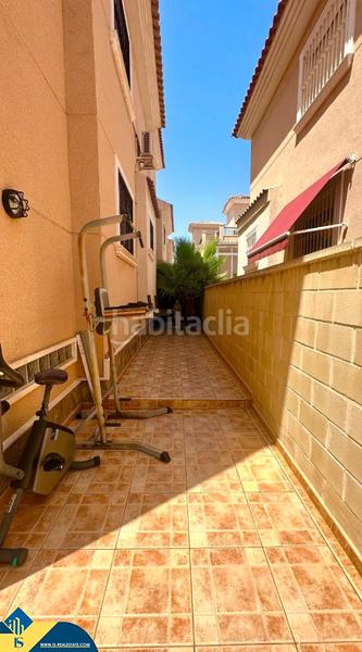 Foto 4b489c4d-23cc-4125-950a-d81310992566. Casa adossada amb xemeneia calefacció aparcament piscina a Orihuela