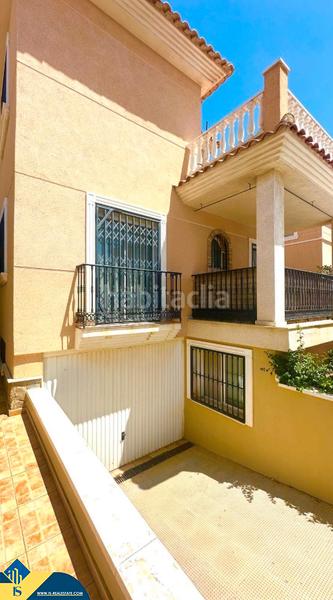 Foto 6f3309c0-fdf4-416a-b652-323119754baa. Casa adossada amb xemeneia calefacció aparcament piscina a Orihuela