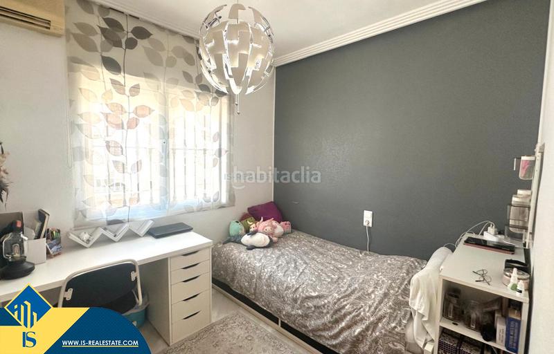 Foto 6fe01a7b-e20e-48ea-bee4-996102fed748. Casa adossada amb xemeneia calefacció aparcament piscina a Orihuela