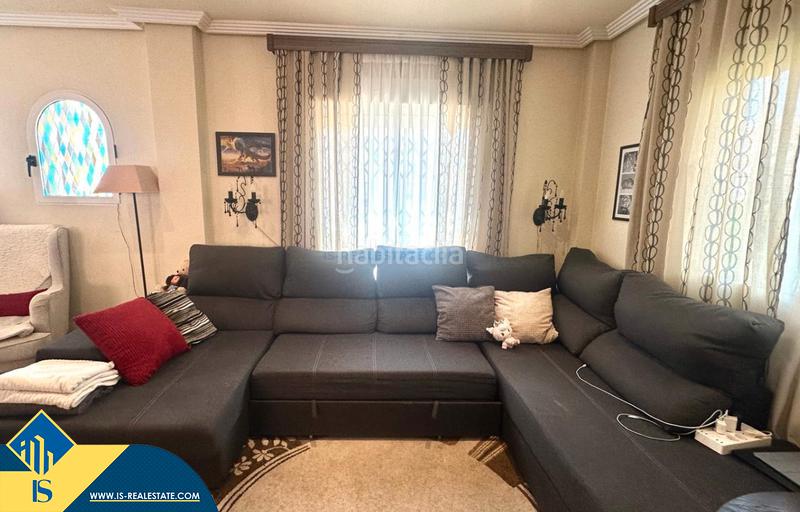 Foto 7449d01a-fd29-409f-a02d-90129da12c9d. Casa adossada amb xemeneia calefacció aparcament piscina a Orihuela