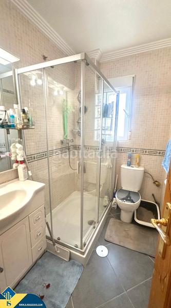 Foto e2e769e7-ca8f-49f6-9408-d716924c986c. Casa adossada amb xemeneia calefacció aparcament piscina a Orihuela