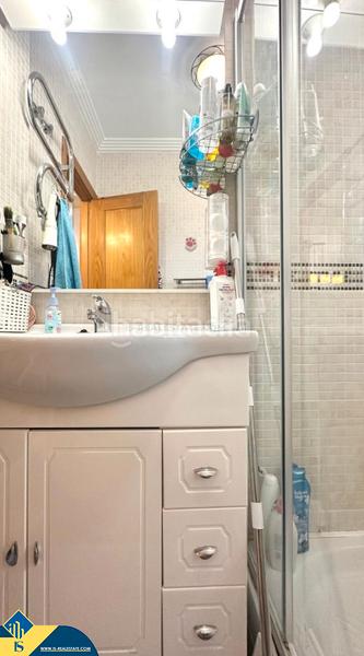 Foto e6557045-c553-4820-9e70-c04ef8ee548b. Casa adossada amb xemeneia calefacció aparcament piscina a Orihuela