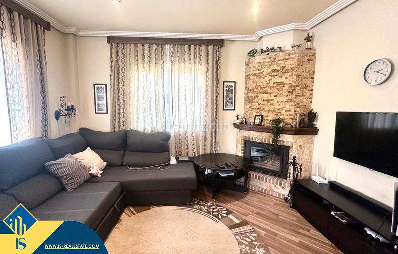 Foto fb778511-7714-4259-b048-6385bda9988c. Casa adossada amb xemeneia calefacció aparcament piscina a Orihuela