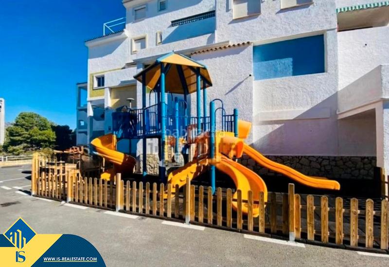 Foto c28d3a9f-5749-46ec-a37e-0076617bef7e. Apartament amb calefacció aparcament piscina a Playa Poniente Benidorm