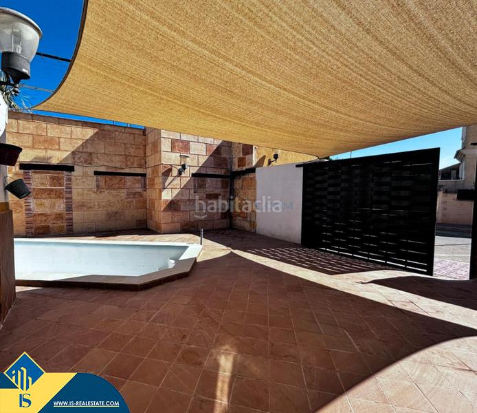 Foto 07691362-38cd-4c89-bf23-1e71db8adbab. Xalet amb aparcament piscina a Los Balcones-Los Altos Torrevieja