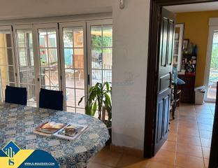 Chalet à Los Balcones-Los Altos. Villa con piscina privada, en la provincia de alicante, en la ci