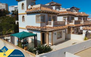 Xalet a Torreblanca. Villa con terraza, en la provincia de alicante, en la ciudad de