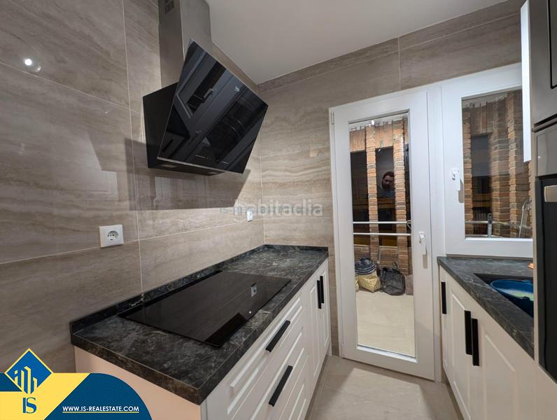 Foto 16ff2d51-60e0-4878-8eef-e4561cdeef71. Appartement avec chauffage parking dans Zona Playa del Cura Torrevieja