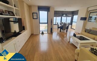 Apartamento en La Veleta. Apartamento con terraza, en la provincia de alicante, en la ciud
