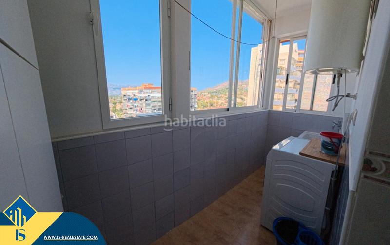 Foto 25c6c087-15e5-40da-b301-6f1fc0277a78. Ático  reformado con piscina comunitaria, en la provincia de alicante, en la ciudad . 3 habitaciones | 124 m² | 500 metr en Benidorm