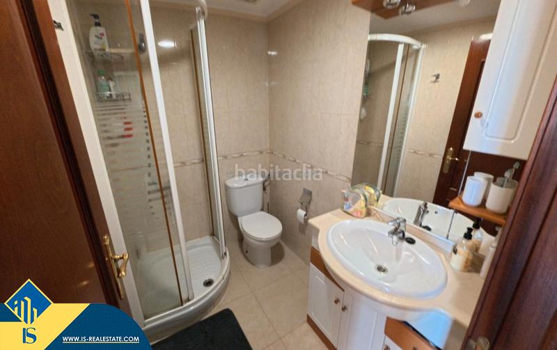 Foto 2bd50c2e-5a30-4675-ae14-71848da426f1. Ático  reformado con piscina comunitaria, en la provincia de alicante, en la ciudad . 3 habitaciones | 124 m² | 500 metr en Benidorm