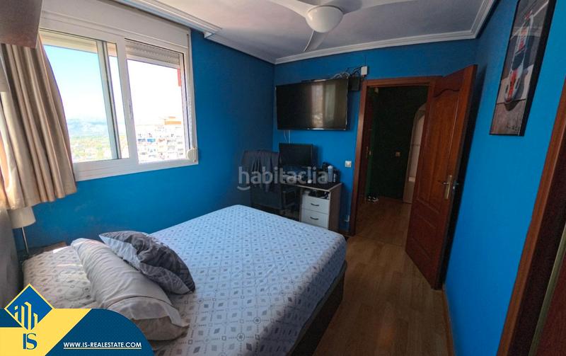 Foto 48b5b242-2da8-4952-8703-f6b62c193139. Ático  reformado con piscina comunitaria, en la provincia de alicante, en la ciudad . 3 habitaciones | 124 m² | 500 metr en Benidorm