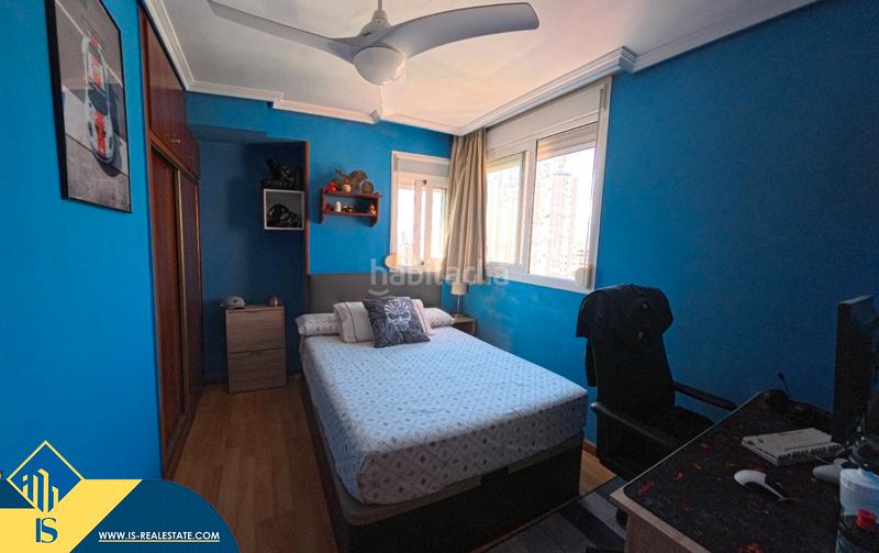 Foto 4b5b9bf7-17f7-4121-82ee-80c3b9c5108a. Ático  reformado con piscina comunitaria, en la provincia de alicante, en la ciudad . 3 habitaciones | 124 m² | 500 metr en Benidorm