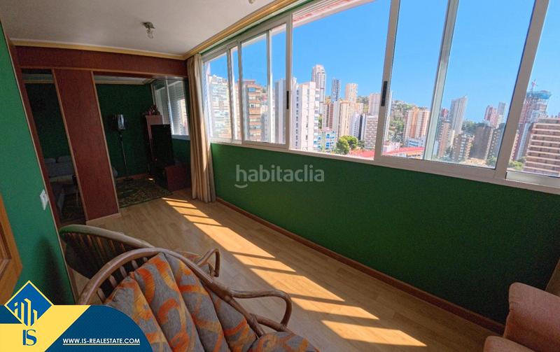 Foto e97a6304-b2a2-4eb5-9075-f3e21ca0cf0f. Ático  reformado con piscina comunitaria, en la provincia de alicante, en la ciudad . 3 habitaciones | 124 m² | 500 metr en Benidorm