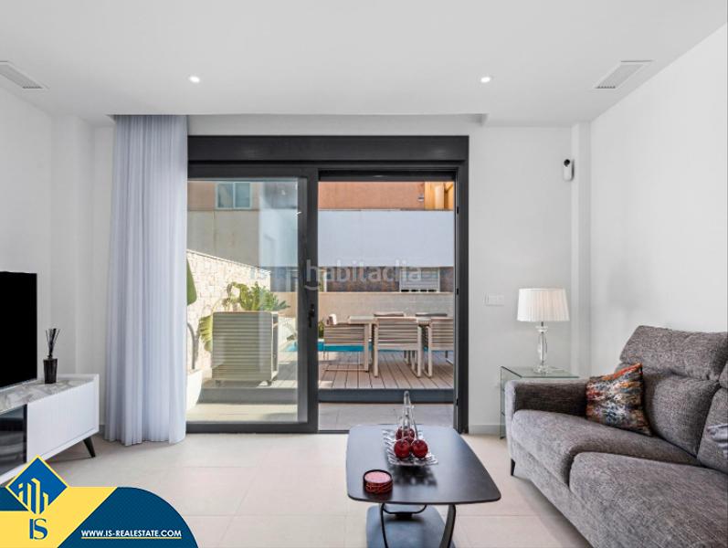 Foto bd7e5c2d-204c-4189-b7f4-06152c1eea28. Chalet avec parking piscine dans Los Secanos Guardamar del Segura