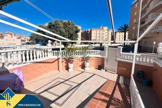 Xalet a Las Viñas. Villa con piscina comunitaria, en la provincia de alicante, en l