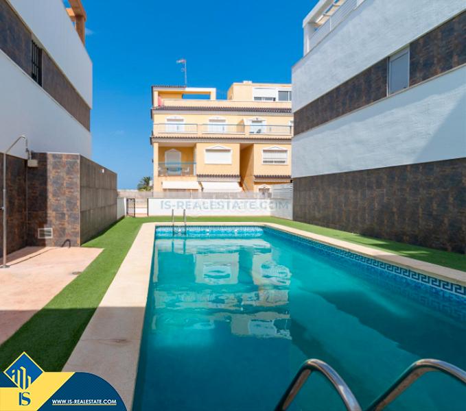 Foto eda5e3a0-5d5d-4f0b-a6dd-c36ff09952b7. Zweistöckige wohnung mit parking pool in Los Secanos Guardamar del Segura