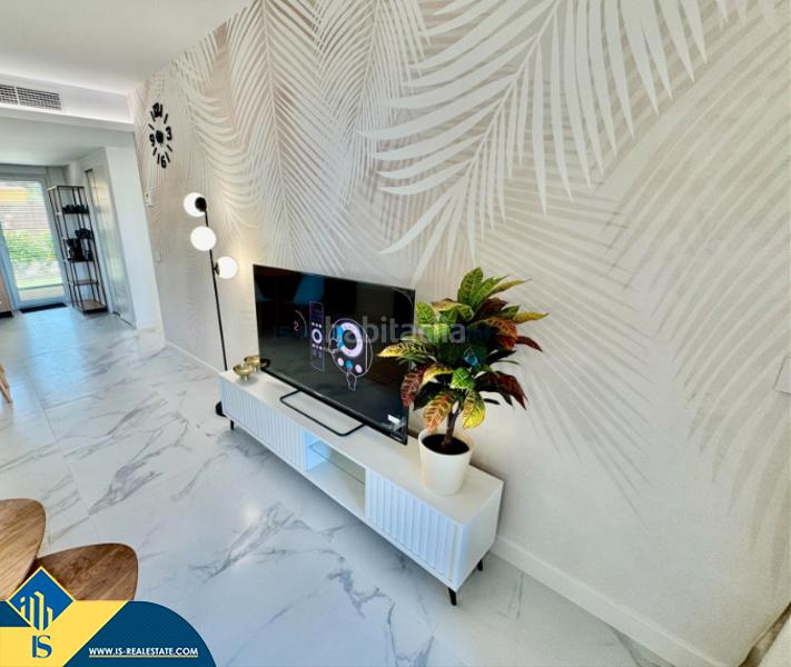 Foto 55a7203c-066d-4ac9-9a02-e5e1f3e97c2e. Flat with pool in Punta Prima Torrevieja