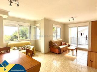 Piso en Campoamor. Apartamento con piscina comunitaria, en la provincia de alicante