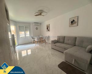 Piso en Las Piscinas Naturales. Apartamento renovado con terraza, en la provincia de alicante, e