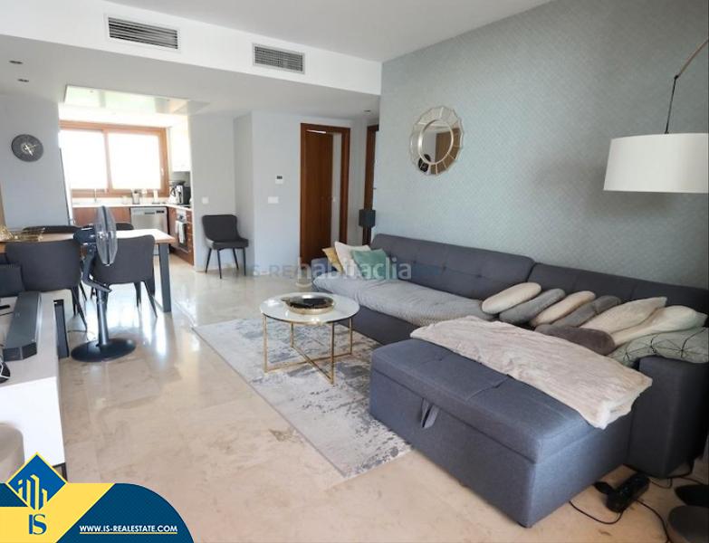 Foto 4bfcd0c5-4c55-4670-b6cb-c0389876b46f. Ático  con piscina comunitaria, en la provincia de alicante, en la ciudad , en la zona de los balcones. 2 habitaciones en Torrevieja
