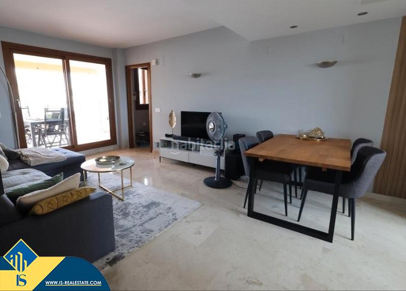 Foto d7d8996f-811c-4a0a-aaec-c12fa06d1bb7. Ático  con piscina comunitaria, en la provincia de alicante, en la ciudad , en la zona de los balcones. 2 habitaciones en Torrevieja